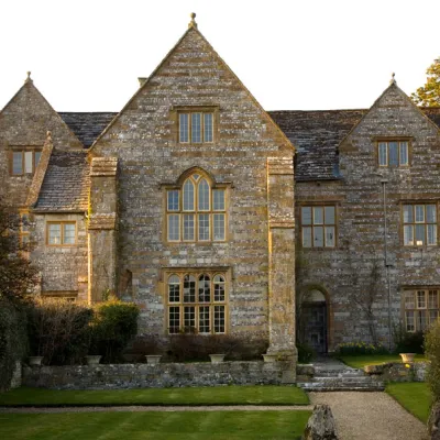 cerne manor