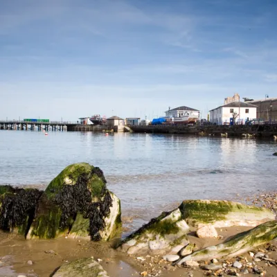 swanage beach pier