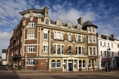 The Crown Hotel