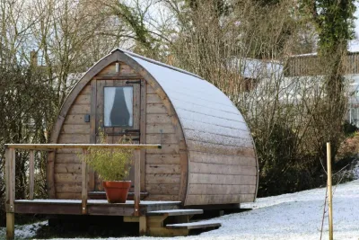 Knapp Farm Glamping Puki Pod