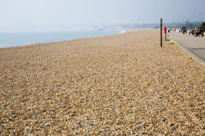 bowleaze pebbles