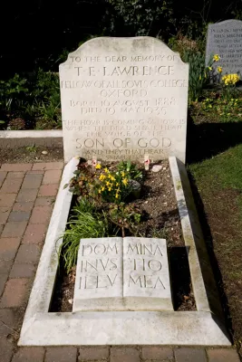 T.E. Lawrence grave