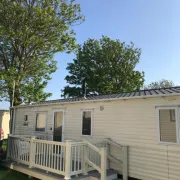 Holiday Caravan, Pebble Bank